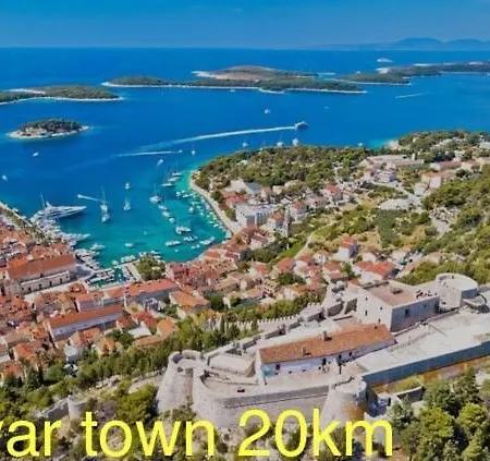 Studio Rudina - Starigrad 2Km *